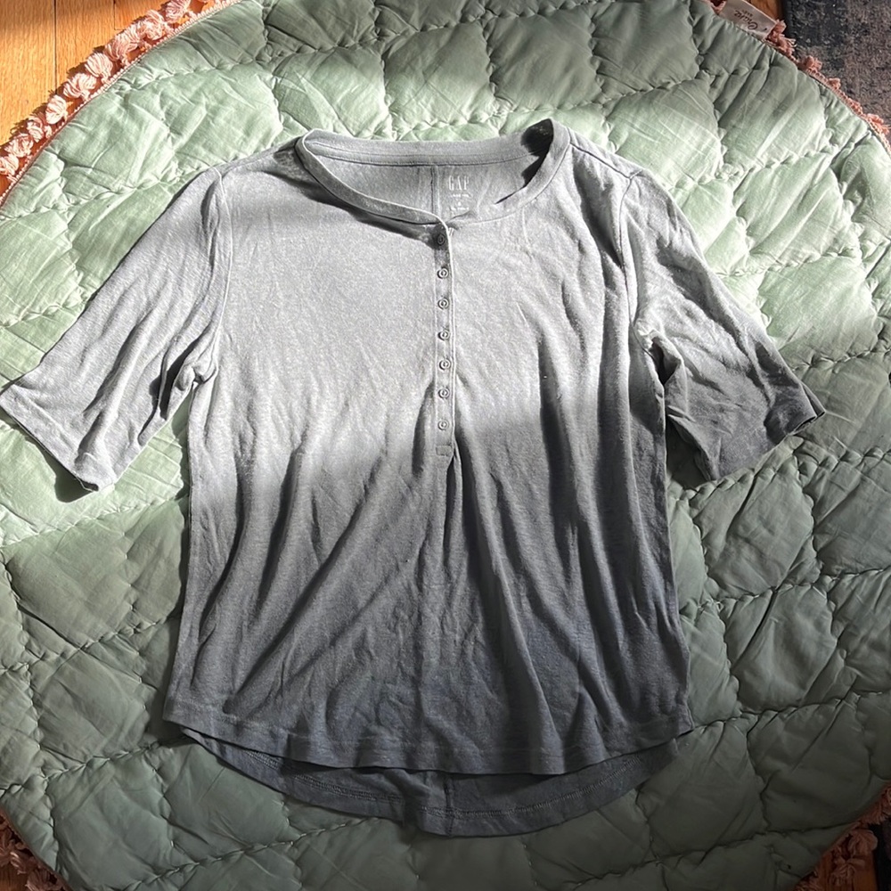 Gap Linen Tee